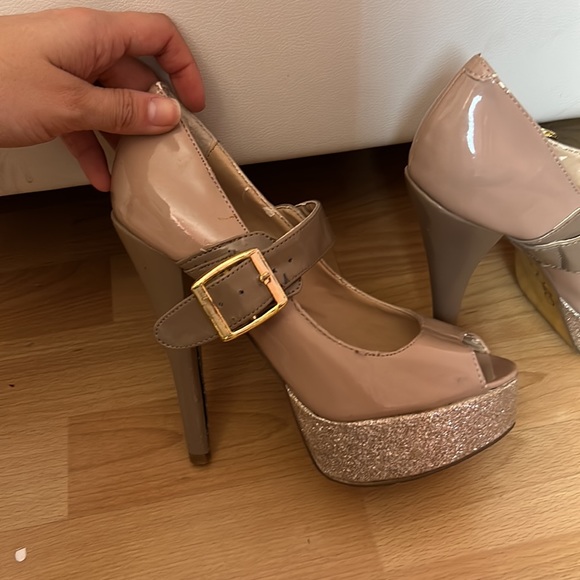 Steve Madden Heels - Picture 3 of 4